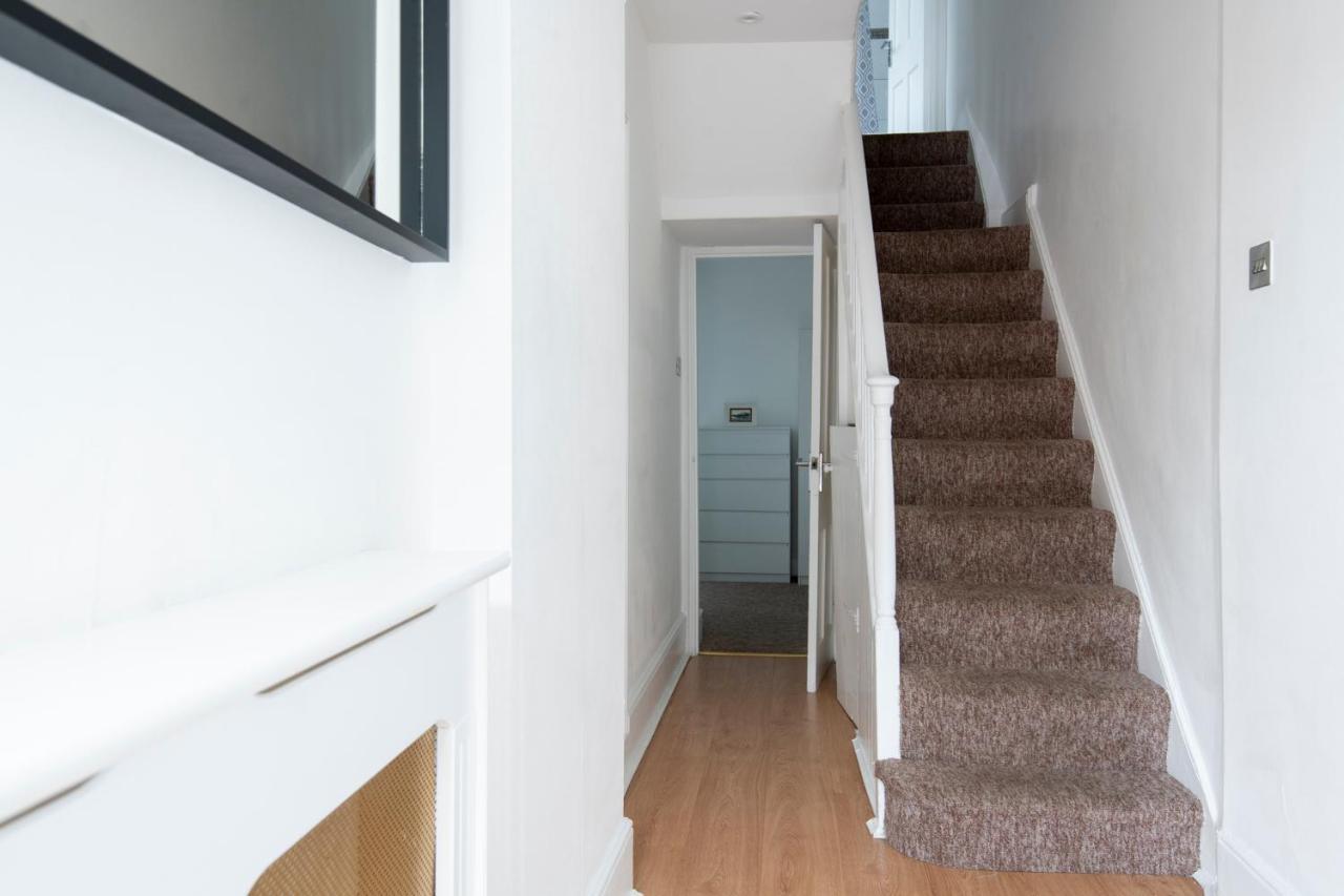 Fantastic 3 Bed Brighton House- Sleeps 6- Superfast Wifi And Garage Daire Dış mekan fotoğraf